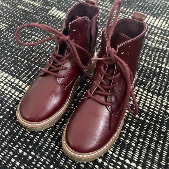 Girls Burgundy/Deep Wine colored Boots - Picture 1 of 2